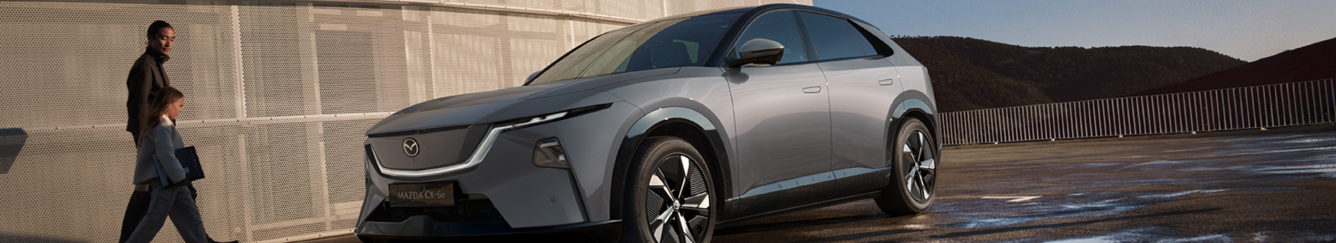 De nieuwe Mazda CX-6e - Binnenkort in onze showroom